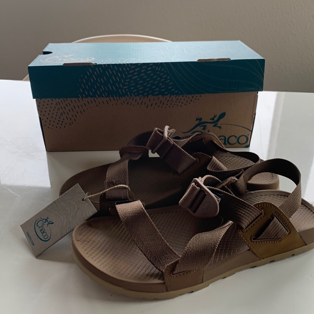 NWT Chaco Low Profile (Ms 9)